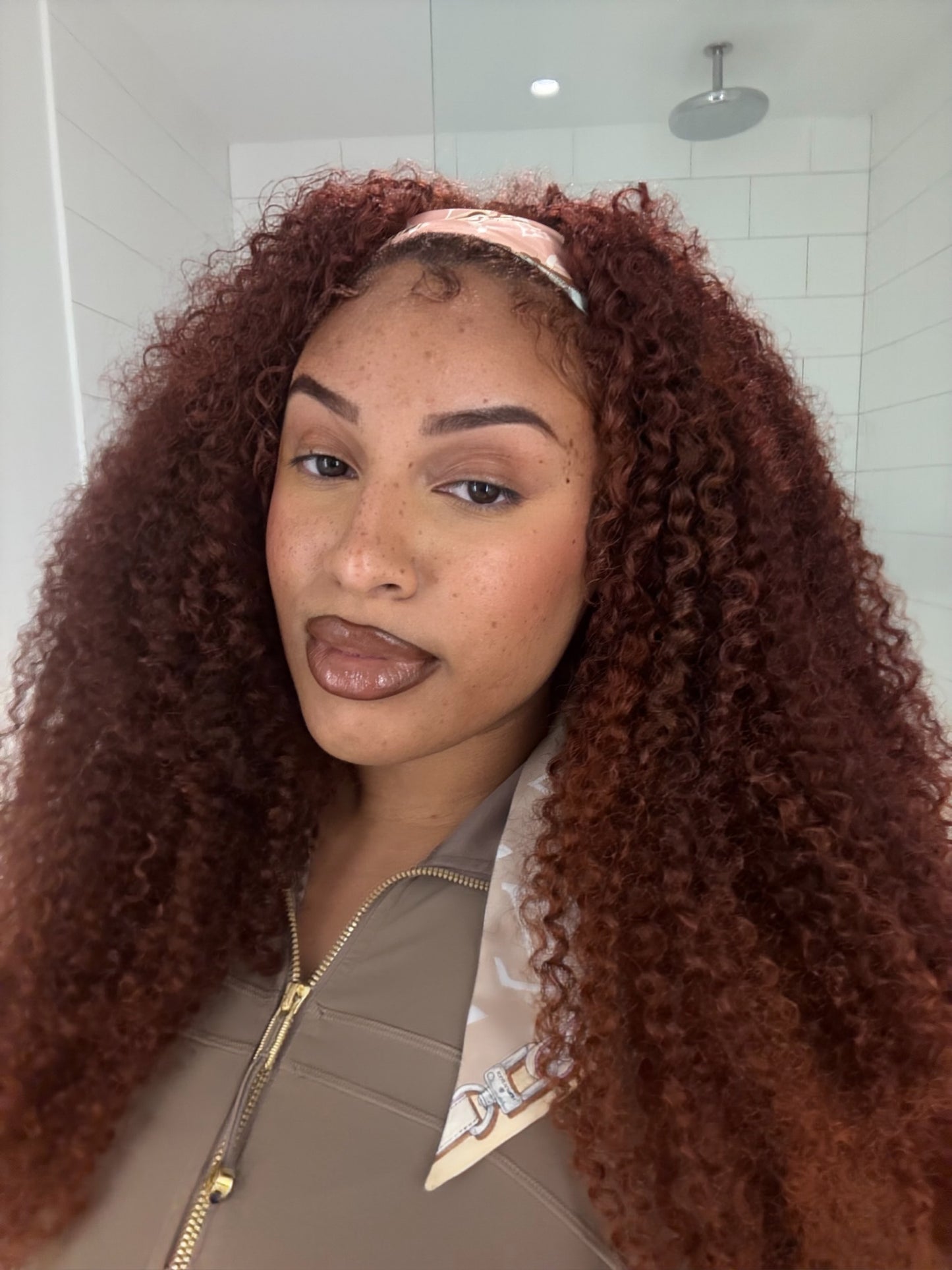 Kinky curly half wig