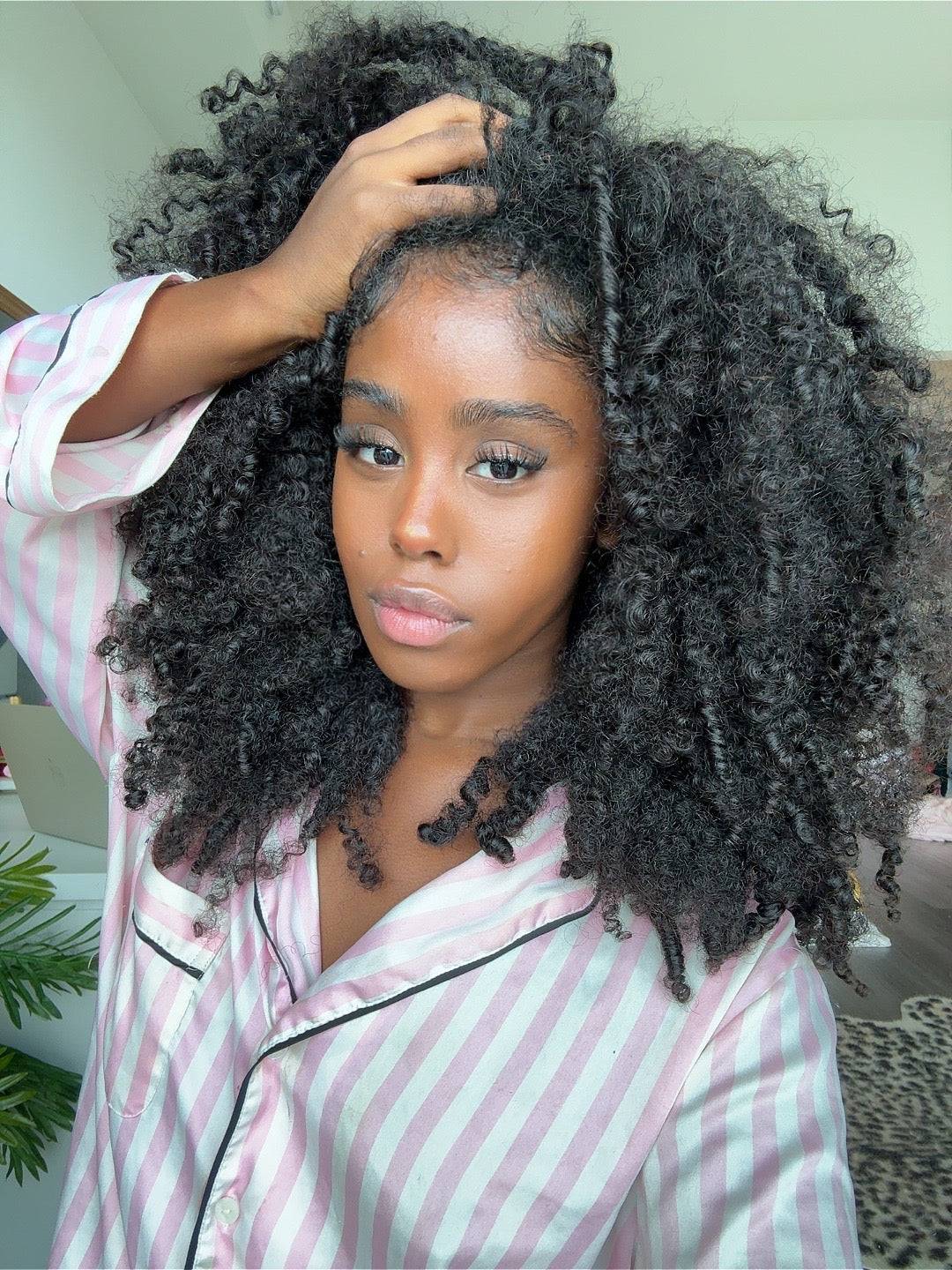 Kinky curly half wig